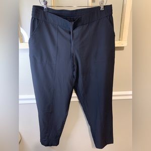 Skechers Womens lightweight athletic crop pants black size XL